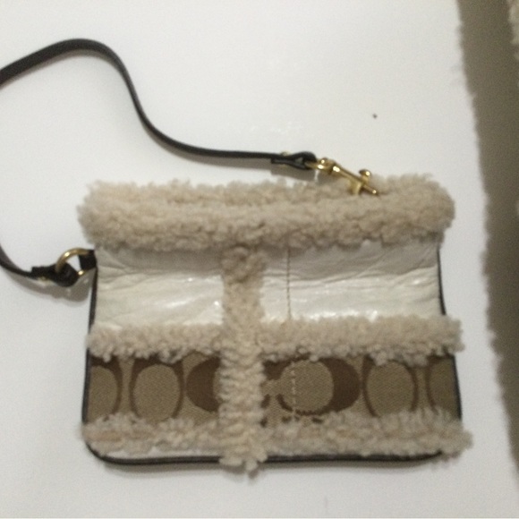 Coach Signature and Sherpa Trim Tote and Wristlet Bundle - Picture 9 of 11
